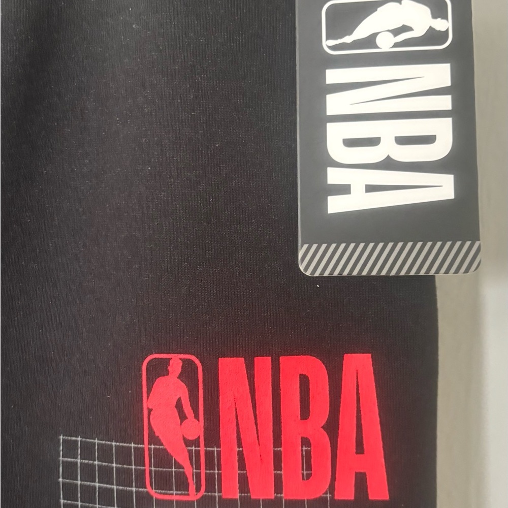 NBA Kids Joggers with Red Logo M(10-12)